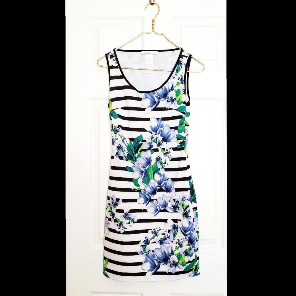 Dress SOLD 🔖